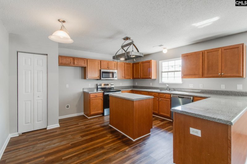 Property image 4 of 820 Ambergate Lane in Brookhaven, Columbia, SC 29229