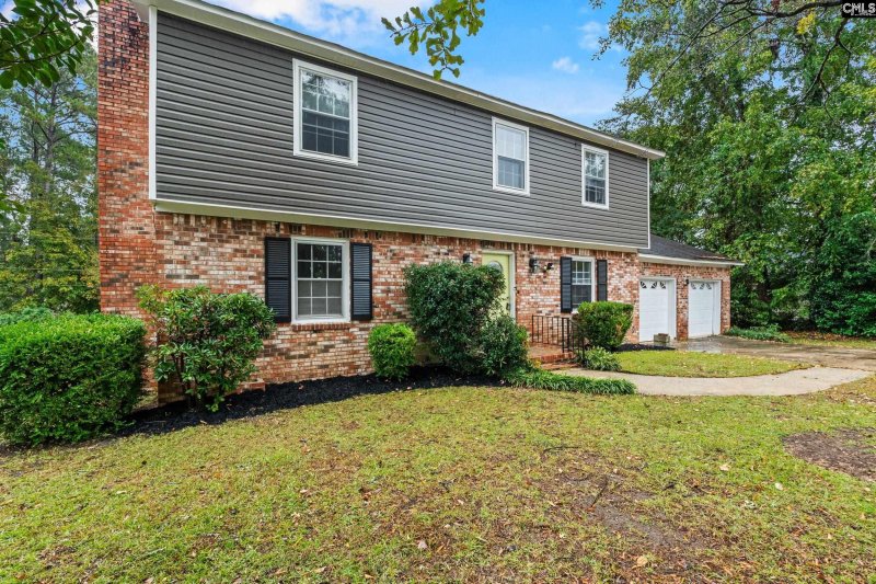 Property image 2 of 2812 Cliffside Drive in Berkeley Forest, Columbia, SC 29209