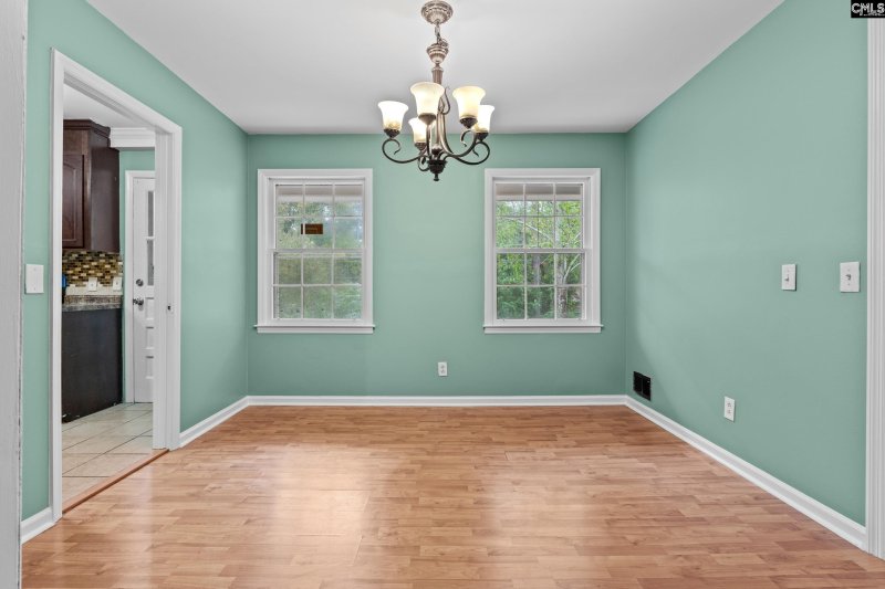 Property image 5 of 2812 Cliffside Drive in Berkeley Forest, Columbia, SC 29209