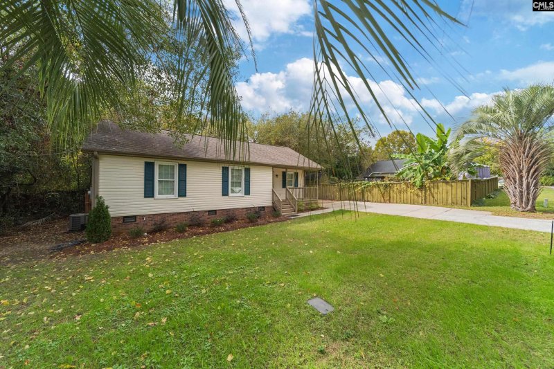 Property image 3 of 1810 1st Street in The Avenues, Cayce, SC 29033