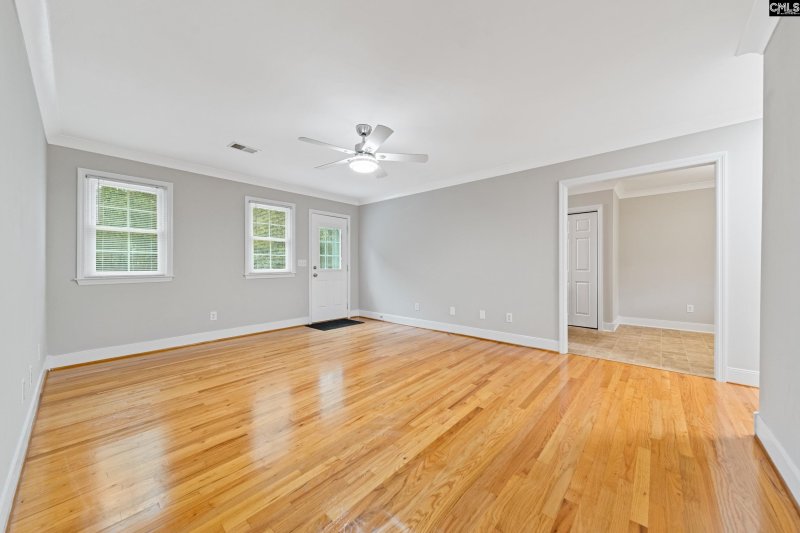 Property image 5 of 1810 1st Street in The Avenues, Cayce, SC 29033