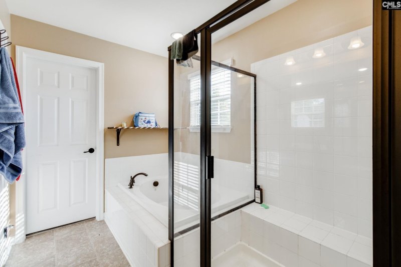 Property image 5 of 732 Stonebury Circle in Stonington, Blythewood, SC 29016