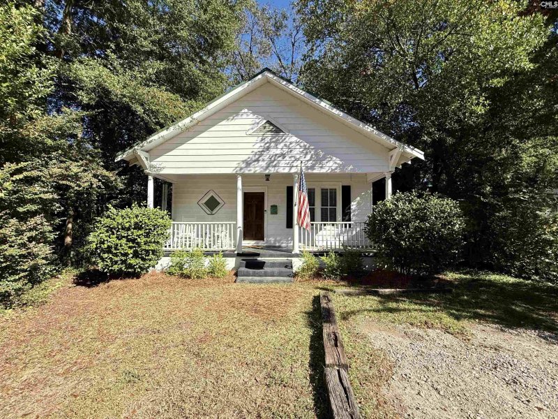 Property image 2 of 410 Graymont Avenue in Rosewood, Columbia, SC 29205