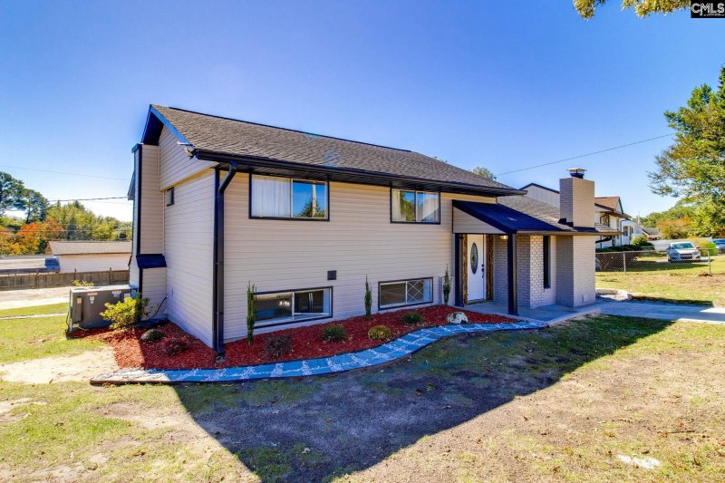 Property image 3 of 1522 Faraway Drive in Woodfield Park, Columbia, SC 29223