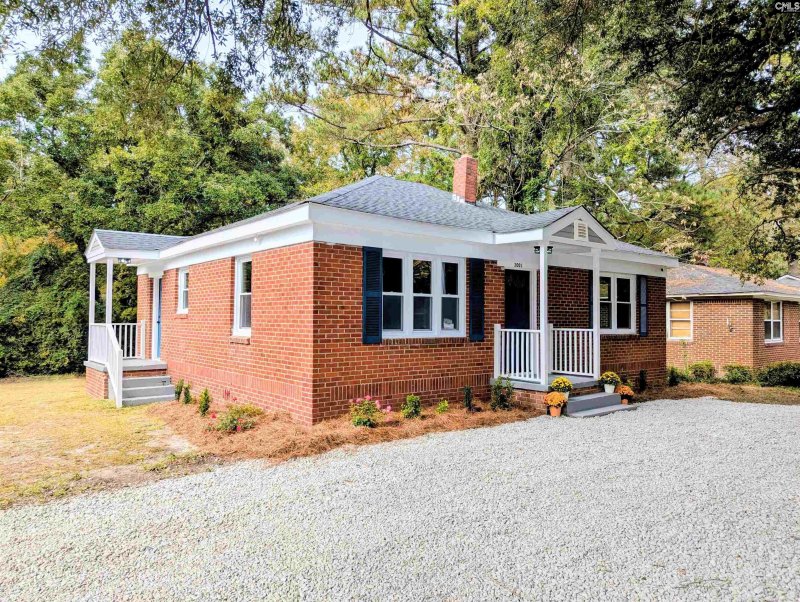 Property image 3 of 3001 Truman Street in Andrew Park, Columbia, SC 29204