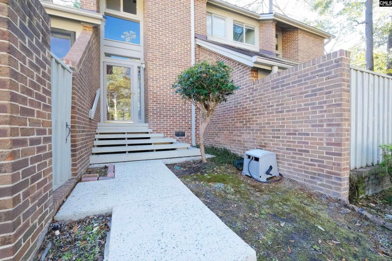 Property image 3 of 13 Gardenwood Court in Reflections, Columbia, SC 29209