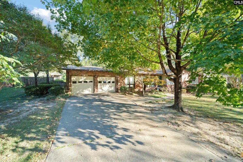 Property image 2 of 612 Kingsbridge Road in Gardendale, Columbia, SC 29210