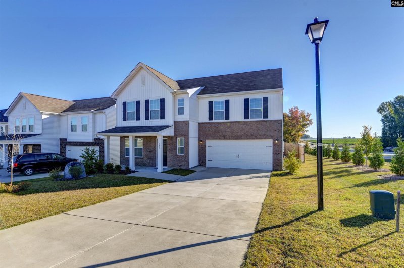 Property image 3 of 406 Windy Farm Road in Windy Farms, Gilbert, SC 29054