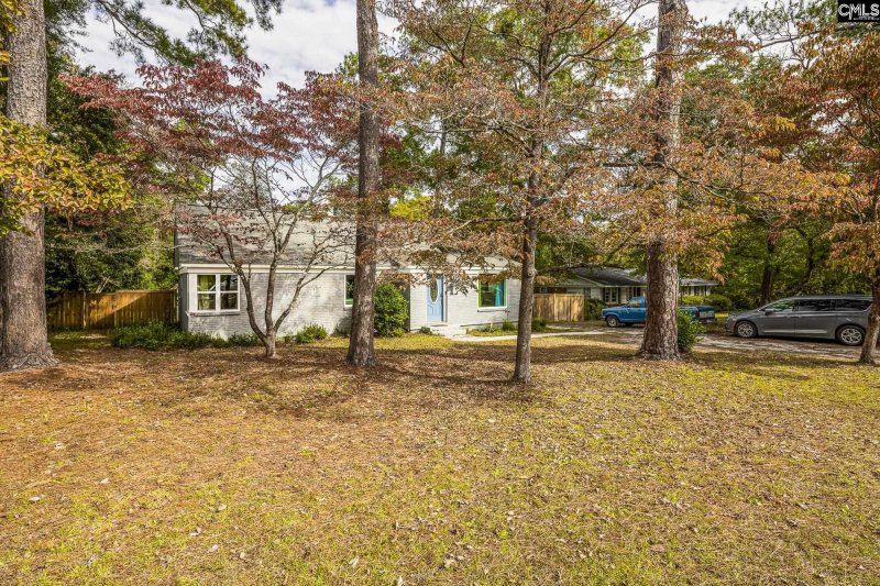 Property image 3 of 3935 Hickory Street in Rosewood, Columbia, SC 29205