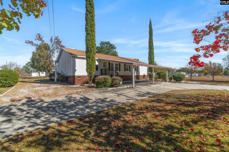 Royal Pines Estates, Columbia Community