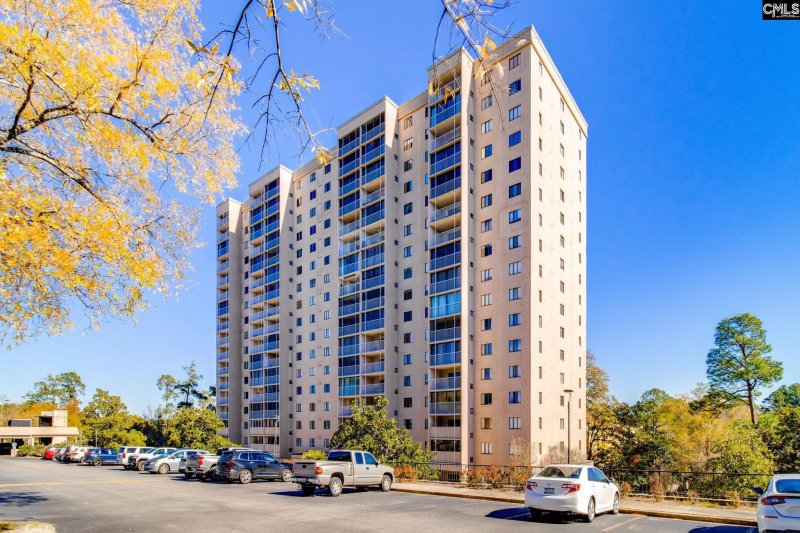 1825 Saint Julian Place 11i