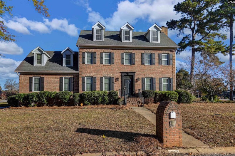 Hillcreek, Columbia Community