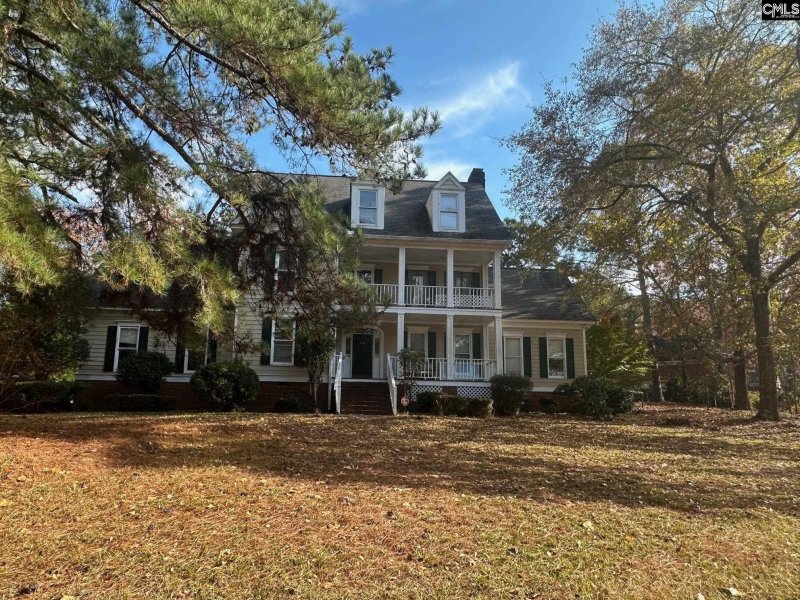 224 N Woodlake Drive