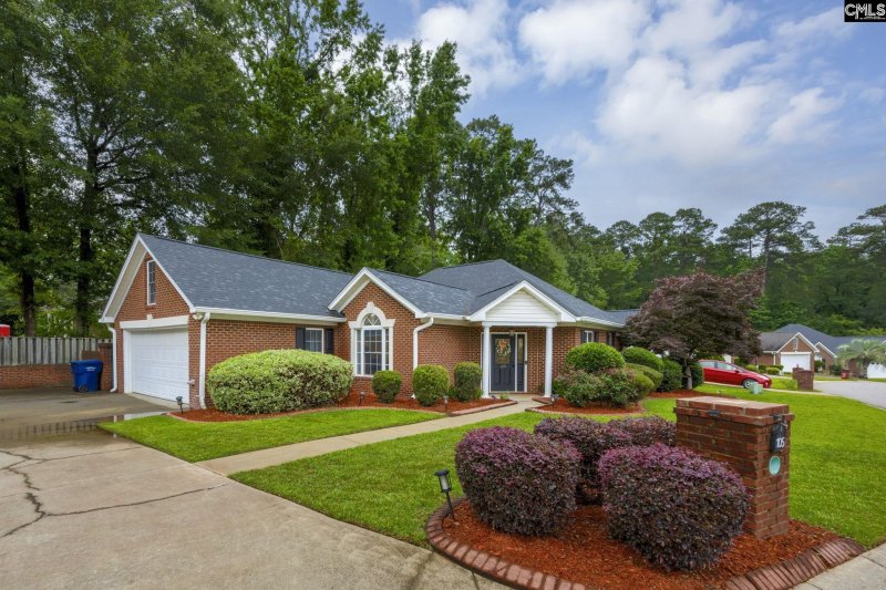 105 Garden Trail Lane