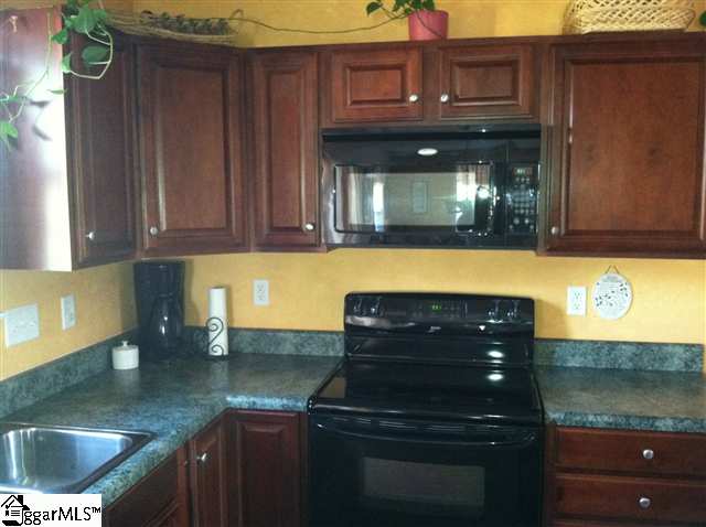 Property image 2 at 14 RAYLAND Place, Greer, SC 29651