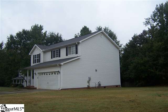 Property image 3 at 8 Anson Ct, Simpsonville, SC 29681