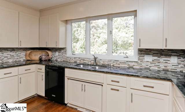 Property image 5 at 203 Highbourne Dr, Greenville, SC 29615