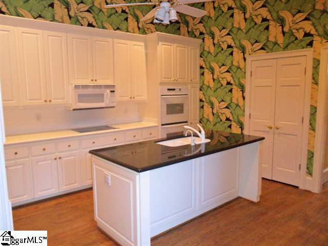 Property image 2 at 1400 Thornblade Blvd #26, Greer, SC 29650