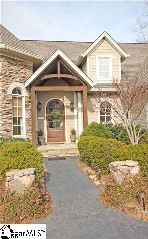 Property image 2 at 8 VALLEY OAK DR, Greenville, SC 29617