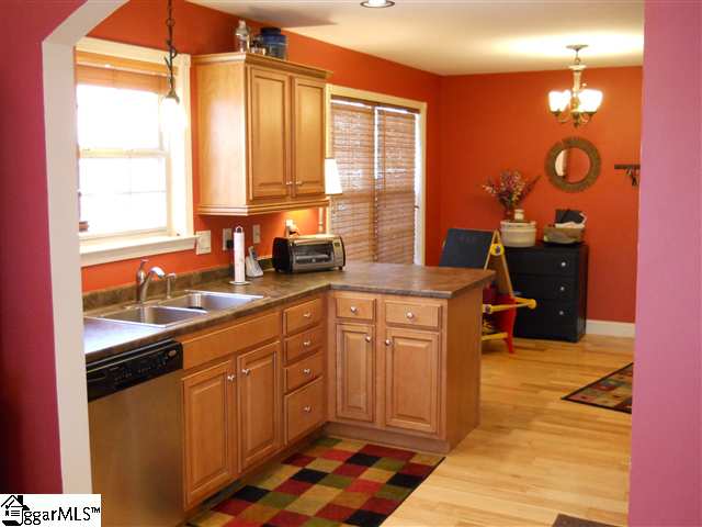 Property image 2 at 409 Bent Creek Dr., Greer, SC 29650