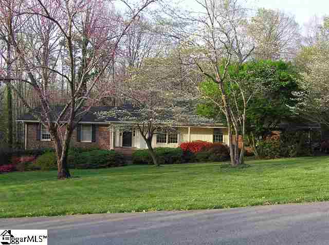 200 LOCH LOMOND DR.