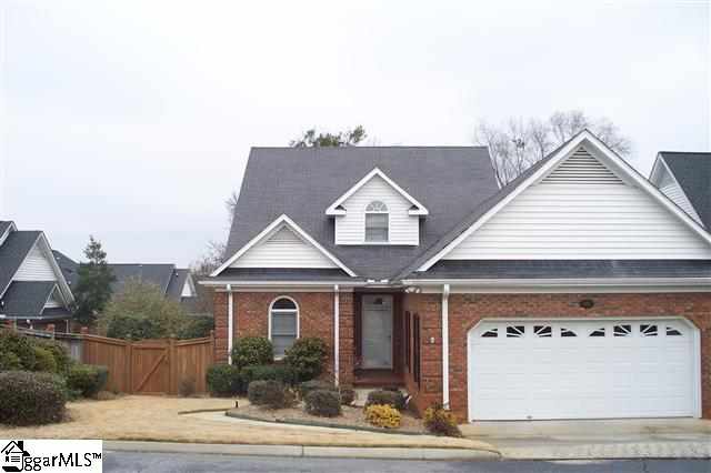 203 Greenview Circle