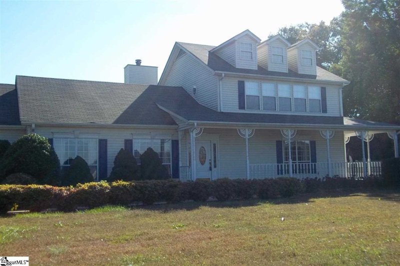 104 Wren Crossing Court