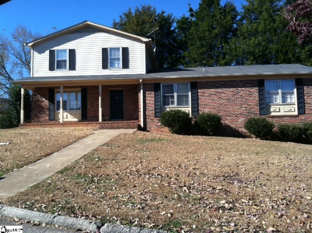 100-102 Guilford Lane