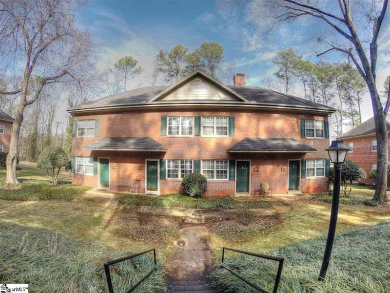 31 Faris Circle