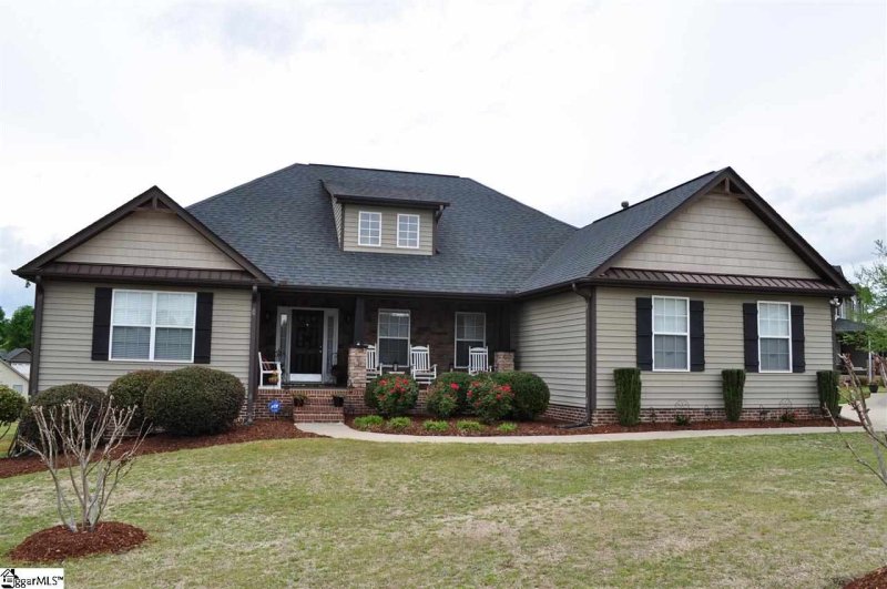 101 Stoneledges Lane