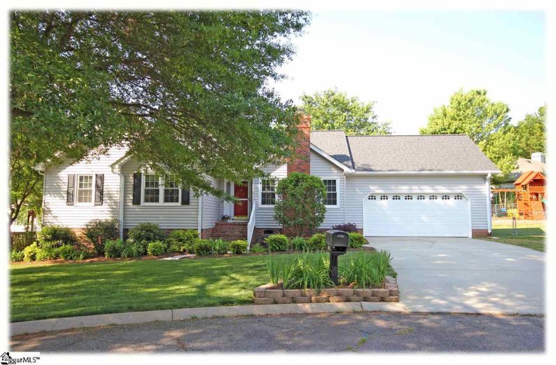 107 CLANCY Court