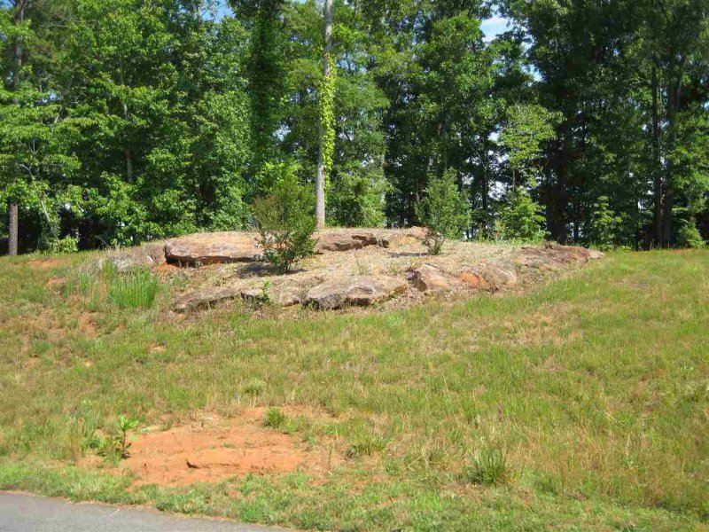 Property image 4 at 122 Crawford Lake Road, Easley, SC 29642