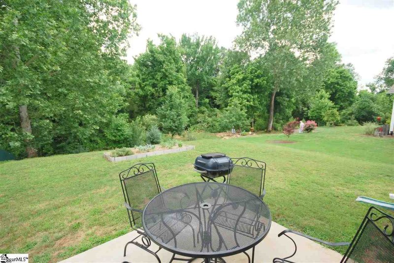 Property image 3 at 717 Shadow Dance Lane, Boiling Springs, SC 29316