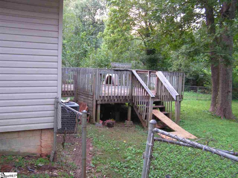 Property image 2 at 16 Highlawn Avenue, Greenville, SC 29611-2933