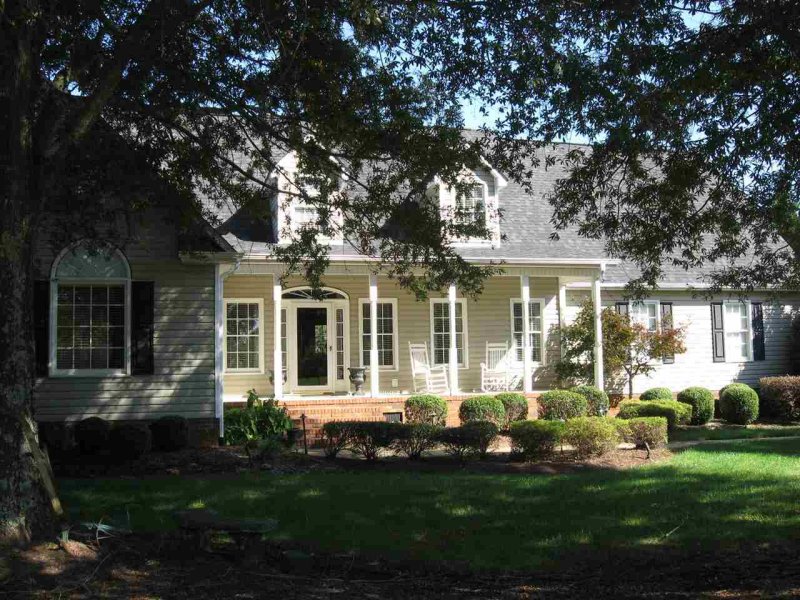 Property image 2 at 9 Harvester Lane, Fountain Inn, SC 29644