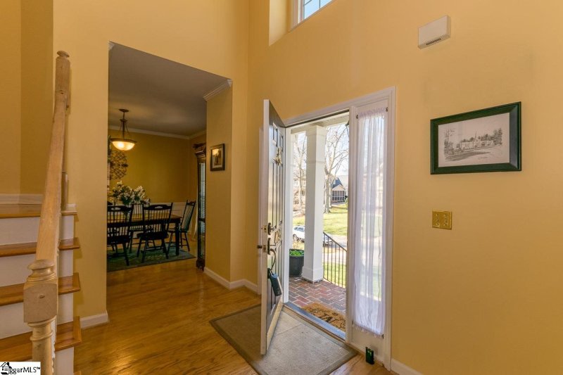 Property image 4 at 405 Crandall Drive, Greenville, SC 29607