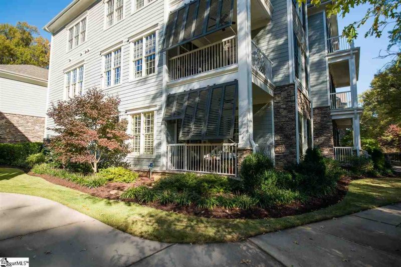 Property image 2 at 168 Ridgeland Drive, Greenville, SC 29601