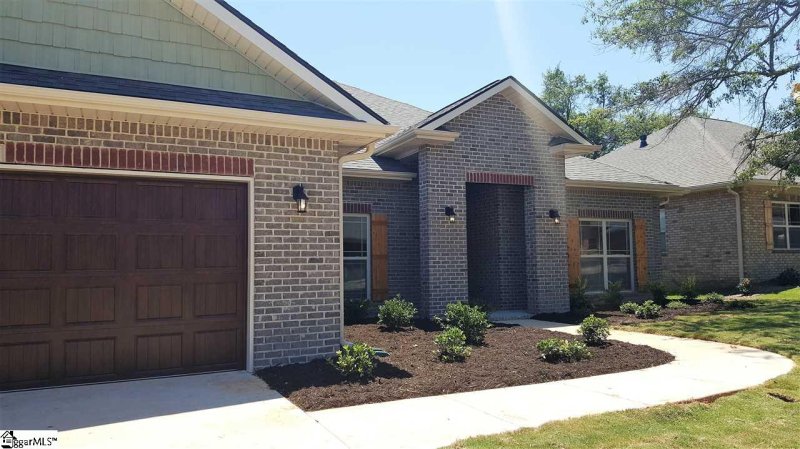 Property image 5 at 309 Rabbit Run Trail, Simpsonville, SC 29681