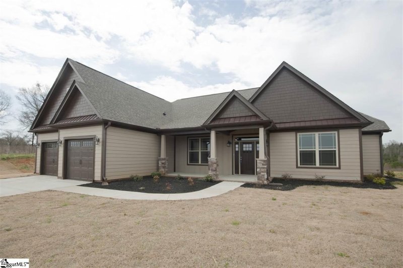 917 Garnet Circle