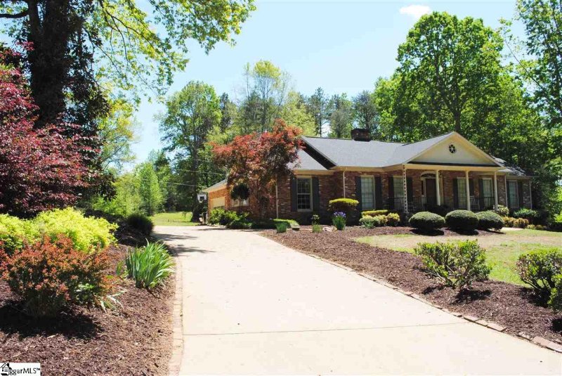 Property image 4 at 804 Somerset Place, Spartanburg, SC 29301