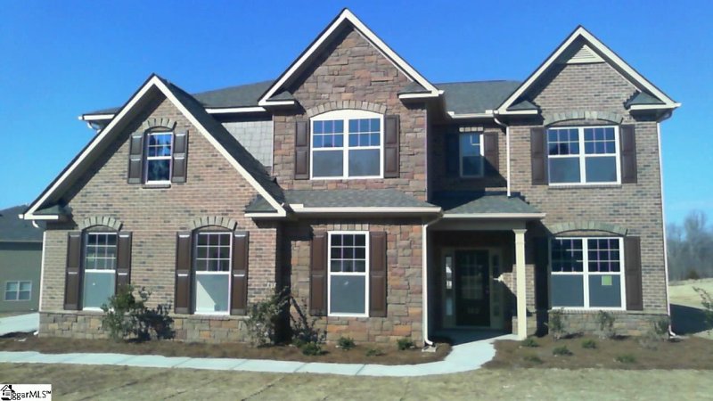 102 Rolling Meadow Court