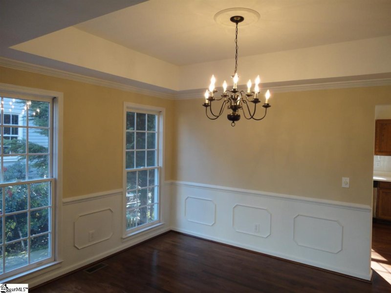 Property image 5 at 10 S Cedarbluff Court, Greer, SC 29650