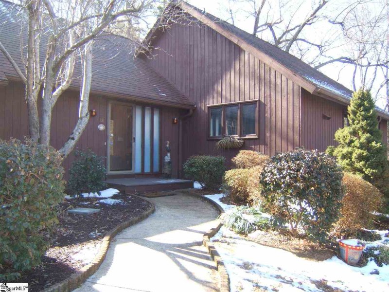 Property image 3 at 32 Creekside Way, Greenville, SC 29609