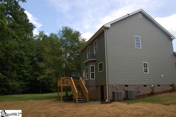 Property image 2 at 134 Royal Drive, Williamston, SC 29697