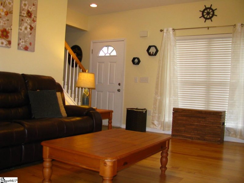 Property image 3 at 274 Dartmoor Drive, Spartanburg, SC 29301