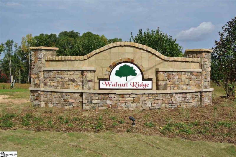 Property image 4 at 329 Rabbit Run Trail, Simpsonville, SC 29681