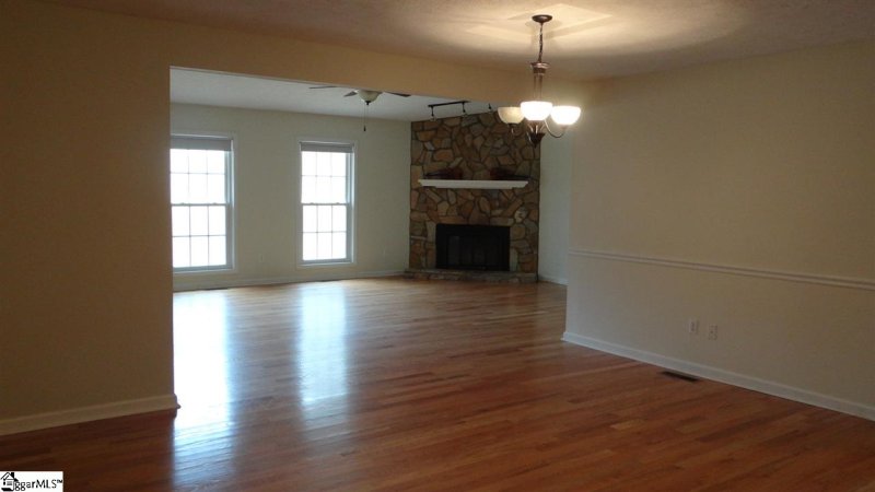 Property image 5 at 18 Doverdale Road, Greenville, SC 29615