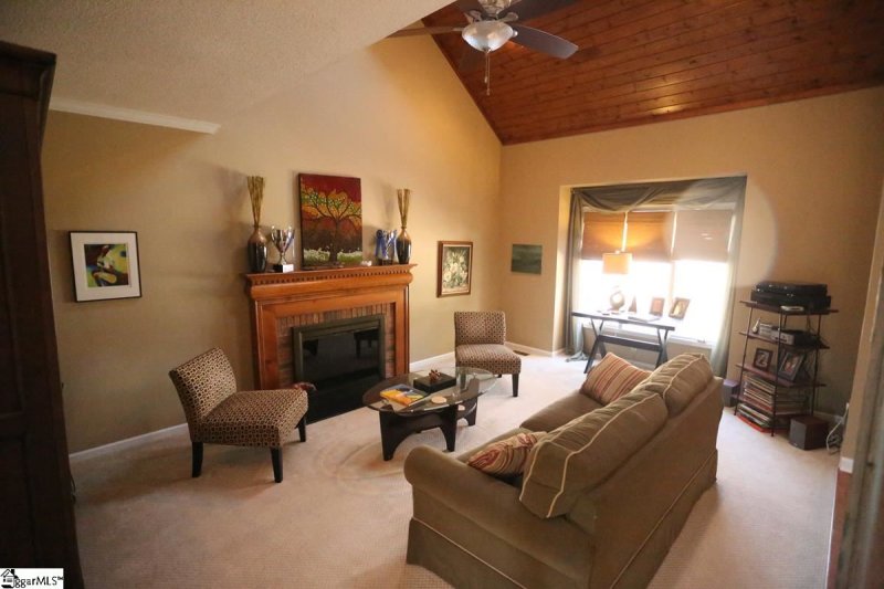 Property image 4 at 5 Bernwood Drive, Taylors, SC 29687