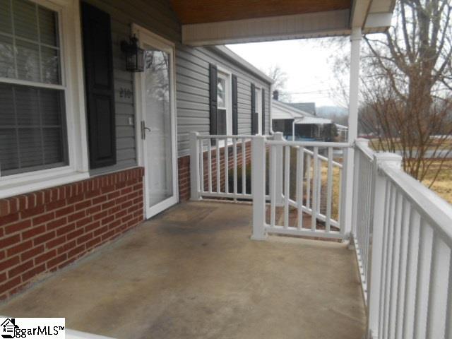 Property image 2 at 210 Derwood Circle, Greenville, SC 29617