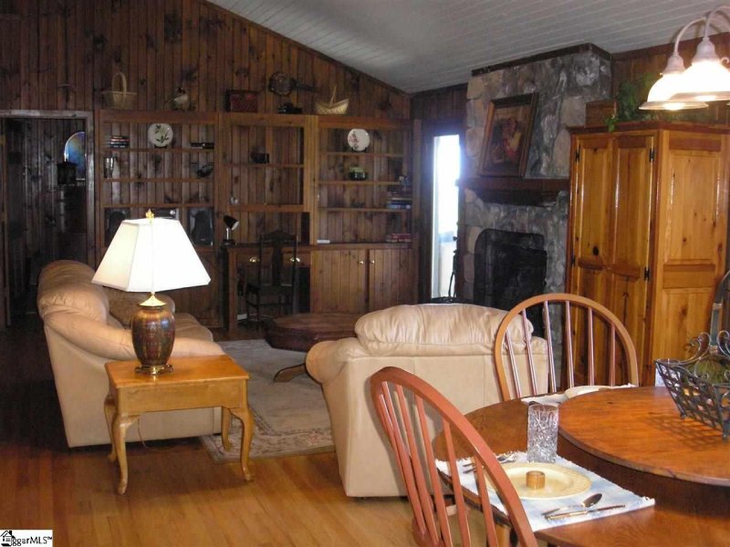 Property image 2 at 111 Club Terrace, Cleveland, SC 29635